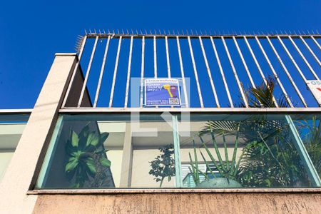 Casa à venda com 180m², 3 quartos e 2 vagasFachada