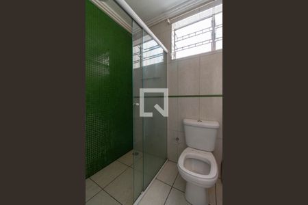 Casa à venda com 220m², 4 quartos e 4 vagasBanheiro