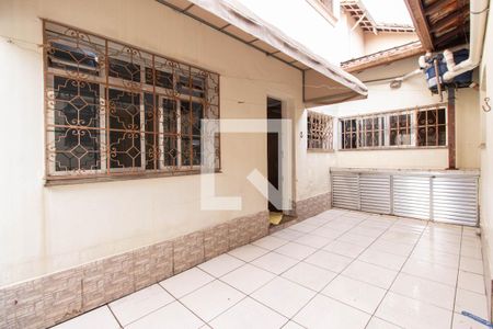 Casa à venda com 220m², 4 quartos e 4 vagasÁrea externa 