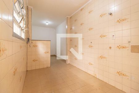 Casa à venda com 220m², 4 quartos e 4 vagasÁrea de serviço 