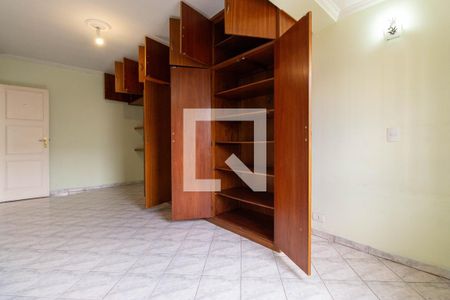 Casa à venda com 220m², 4 quartos e 4 vagasQuarto 