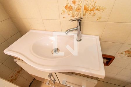 Casa à venda com 220m², 4 quartos e 4 vagasBanheiro