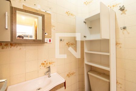 Casa à venda com 220m², 4 quartos e 4 vagasBanheiro