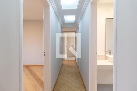 Apartamento à venda com 204m², 3 quartos e 3 vagasCorredor dos Quartos