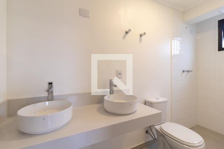 Apartamento à venda com 204m², 3 quartos e 3 vagasBanheiro da Suíte 1