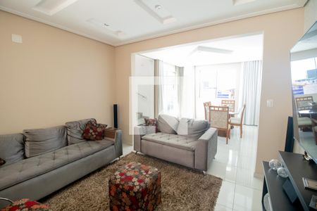 Sala de TV de casa à venda com 4 quartos, 368m² em Senhora das Gracas, Betim