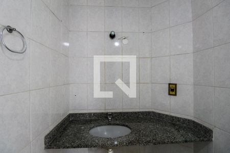 Casa de condomínio à venda com 155m², 3 quartos e 2 vagasBanheiro 1