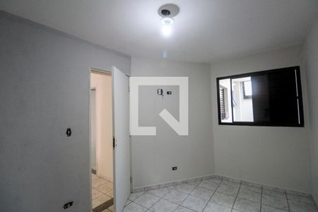 Casa de condomínio à venda com 155m², 3 quartos e 2 vagasQuarto 2