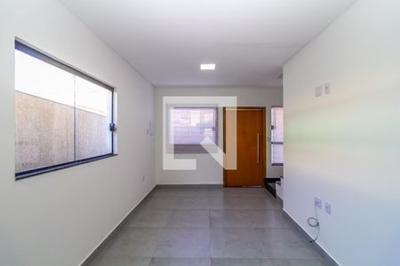 Sala de casa à venda com 2 quartos, 82m² em Vila Santa Clara, São Paulo