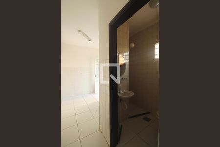 Casa à venda com 393m², 4 quartos e 2 vagasFundos