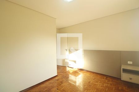Suíte - Quarto 1 de casa à venda com 4 quartos, 393m² em Vila Camilópolis, Santo André