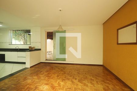 Casa à venda com 393m², 4 quartos e 2 vagasCopa