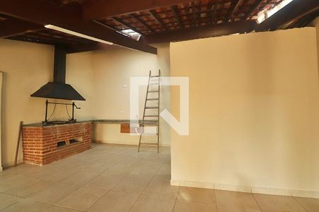 Casa à venda com 393m², 4 quartos e 2 vagasQuintal