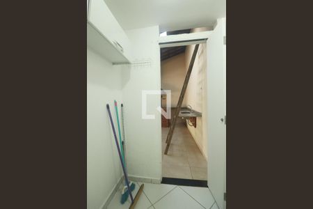 Casa à venda com 393m², 4 quartos e 2 vagasÁrea de Serviço