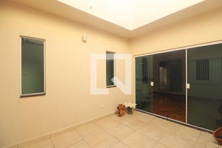 Casa à venda com 393m², 4 quartos e 2 vagasJardim de Inverno