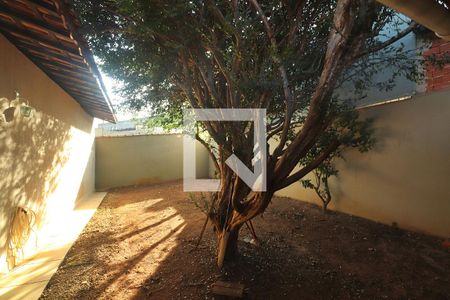 Casa à venda com 393m², 4 quartos e 2 vagasQuintal