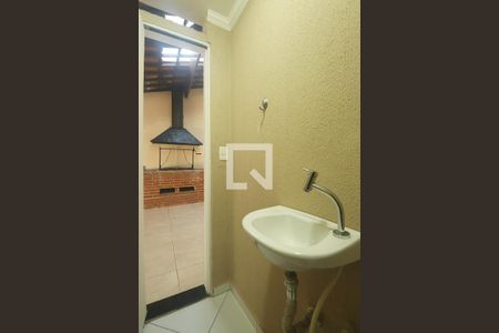 Casa à venda com 393m², 4 quartos e 2 vagasLavabo