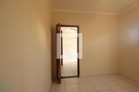 Casa à venda com 393m², 4 quartos e 2 vagasFundos