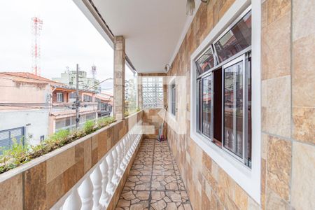 Sacada de casa para alugar com 2 quartos, 230m² em Pestana, Osasco
