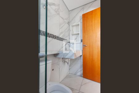 Casa à venda com 105m², 3 quartos e 2 vagasBanheiro da Suíte