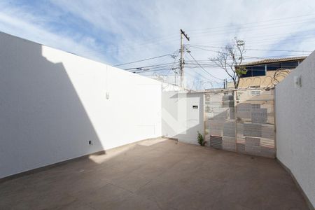 Casa à venda com 105m², 3 quartos e 2 vagasGaragem