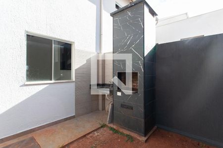 Casa à venda com 105m², 3 quartos e 2 vagasQuintal