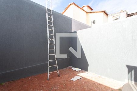 Casa à venda com 105m², 3 quartos e 2 vagasQuintal