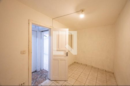 Quarto de casa para alugar com 1 quarto, 35m² em Vila Guarani (zona Sul), São Paulo