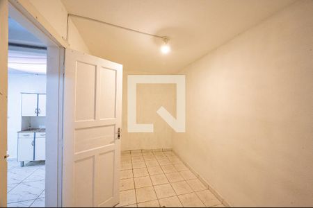 Quarto de casa para alugar com 1 quarto, 35m² em Vila Guarani (zona Sul), São Paulo