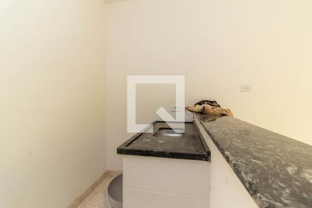 Sala e Cozinha de casa para alugar com 1 quarto, 40m² em Vila Carmosina, São Paulo