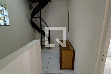 corredor de casa para alugar com 2 quartos, 94m² em Taquara, Rio de Janeiro