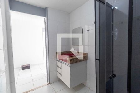 Apartamento para alugar com 52m², 2 quartos e 1 vaga Apartamento para alugar com 52m², 2 quartos e 1 vagaBanheiro