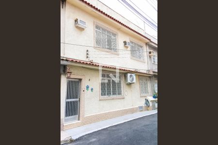 Casa à venda com 161m², 3 quartos e 1 vagaFachada