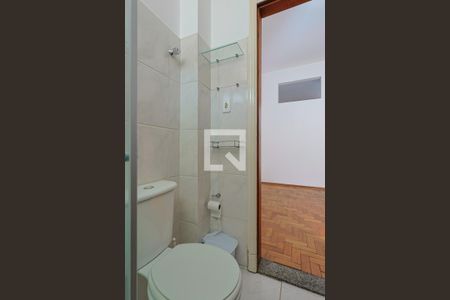 Banheiro de apartamento para alugar com 1 quarto, 44m² em Lourdes , Belo Horizonte