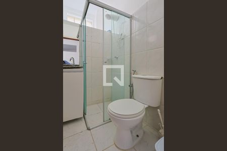 Banheiro de apartamento para alugar com 1 quarto, 44m² em Lourdes , Belo Horizonte
