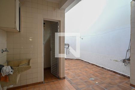 Casa para alugar com 170m², 3 quartos e 1 vaga Casa para alugar com 170m², 3 quartos e 1 vagaÁrea de Serviço