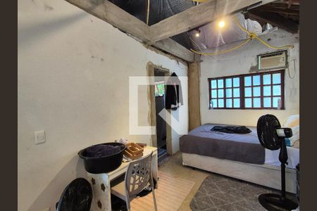 Suite 1 de casa de condomínio para alugar com 2 quartos, 1000m² em Vargem Grande, Rio de Janeiro