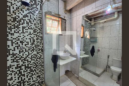 Casa de condomínio para alugar com 1000m², 2 quartos e 8 vagasBanheiro social