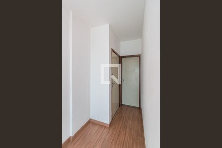Sala - Hall da entrada de apartamento para alugar com 2 quartos, 90m² em Olaria, Rio de Janeiro