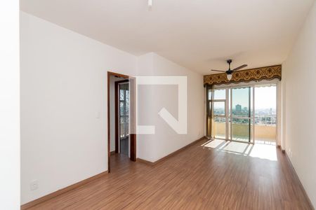 Sala de apartamento para alugar com 2 quartos, 90m² em Olaria, Rio de Janeiro