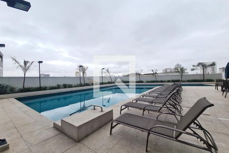 Apartamento para alugar com 33m², 2 quartos e 1 vaga Apartamento para alugar com 33m², 2 quartos e 1 vagaÁrea comum - Piscina