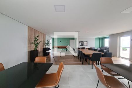 Apartamento para alugar com 33m², 2 quartos e 1 vaga Apartamento para alugar com 33m², 2 quartos e 1 vagaÁrea comum - Salão de festas