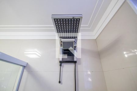 Casa à venda com 200m², 3 quartos e 2 vagas Casa à venda com 200m², 3 quartos e 2 vagasBanheiro da Suíte