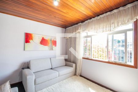 Sala de Estar de casa à venda com 3 quartos, 200m² em Padroeira, Osasco