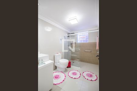 Casa à venda com 200m², 3 quartos e 2 vagas Casa à venda com 200m², 3 quartos e 2 vagasBanheiro da Suíte