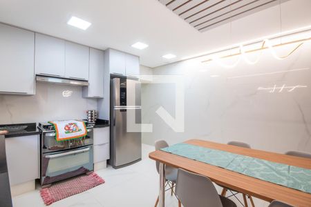 Casa à venda com 200m², 3 quartos e 2 vagas Casa à venda com 200m², 3 quartos e 2 vagasCozinha