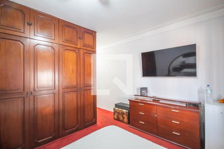 Casa à venda com 200m², 3 quartos e 2 vagas Casa à venda com 200m², 3 quartos e 2 vagasSuíte