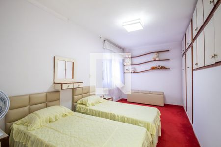 Casa à venda com 200m², 3 quartos e 2 vagas Casa à venda com 200m², 3 quartos e 2 vagasQuarto 3