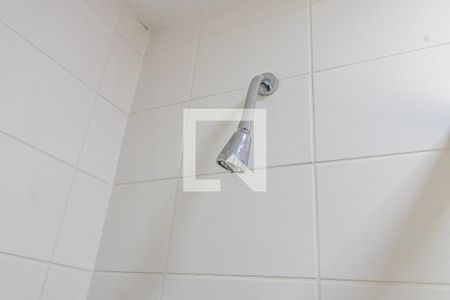 Banheiro Social de apartamento para alugar com 2 quartos, 72m² em Jardim Tupanci, Barueri