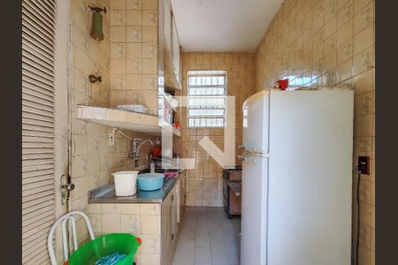 Casa à venda com 257m², 4 quartos e 4 vagas Casa à venda com 257m², 4 quartos e 4 vagasCozinha